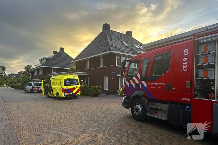 Rookmelder gaat af na val partij in woning