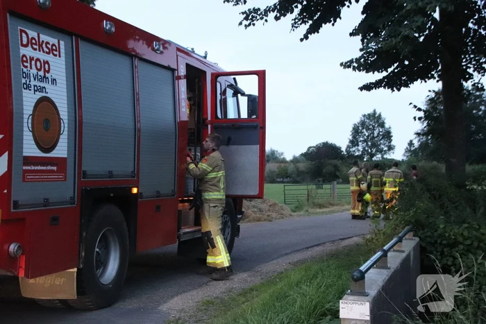 Brandweer ingezet voor broeiende stapel hooi
