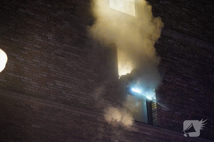 Brandweer haalt bewoners uit appartementen wegens brand