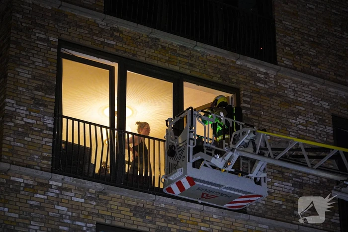 Brandweer haalt bewoners uit appartementen wegens brand