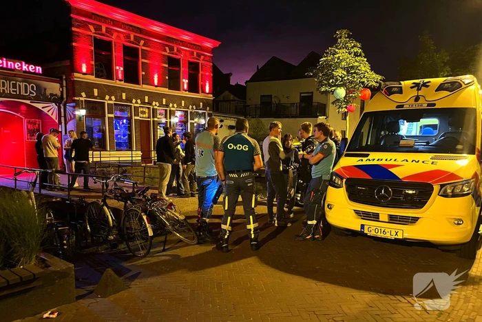 Veel politie aanwezig bij mogelijke steekincident