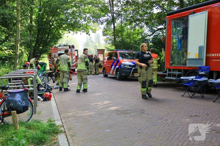 Veel rook bij uitslaande brand in buurtboerderij