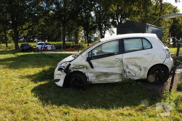 Auto's zwaarbeschadigd bij aanrijding