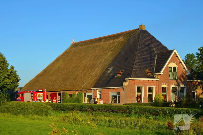 Brand in grasmaaier in woonboerderij