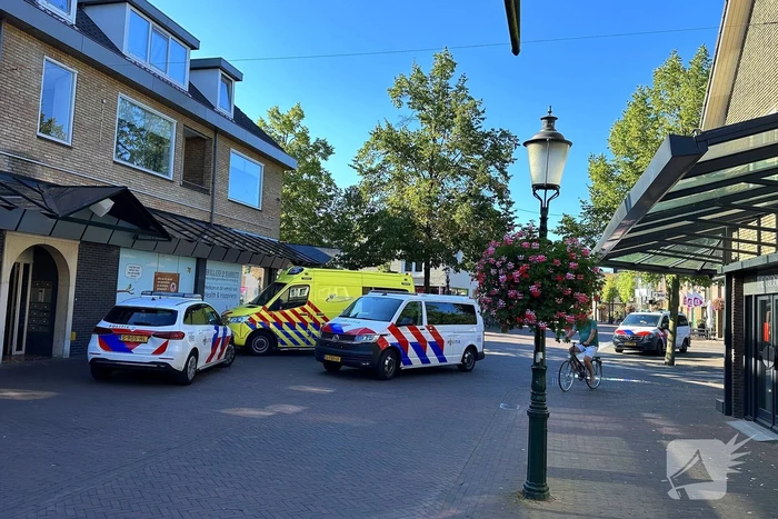Forensische Opsporing verricht onderzoek in woning