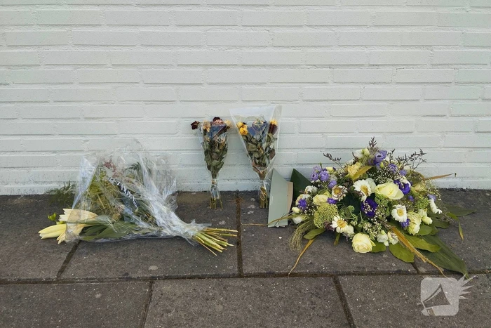 Bloemen neergelegd bij sportclub waar vrijwilliger Jean om het leven kwam