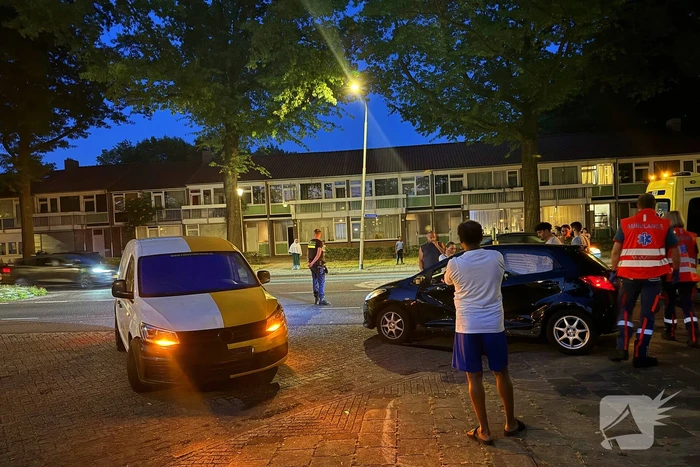 Schade en gewonde bij ongeval tussen twee auto's