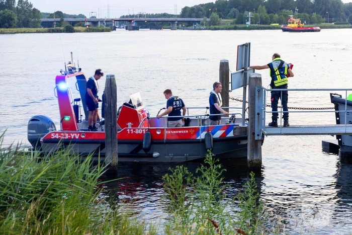 Pleziervaartuig gezonken na aanvaring, opvarenden gered