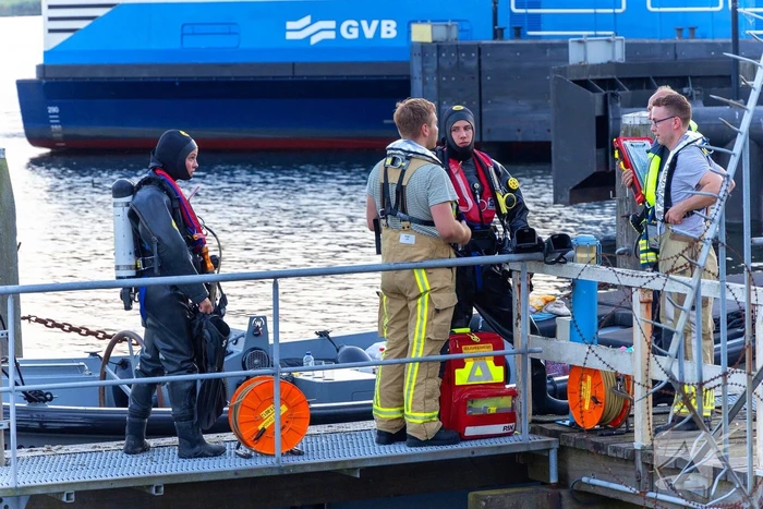 Pleziervaartuig gezonken na aanvaring, opvarenden gered