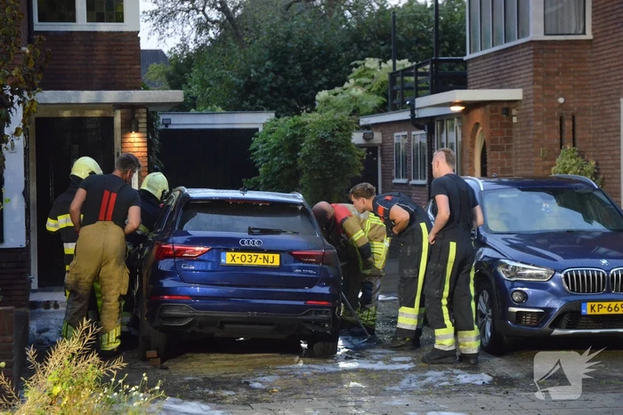 Elektrische auto van burgemeester in brand gestoken