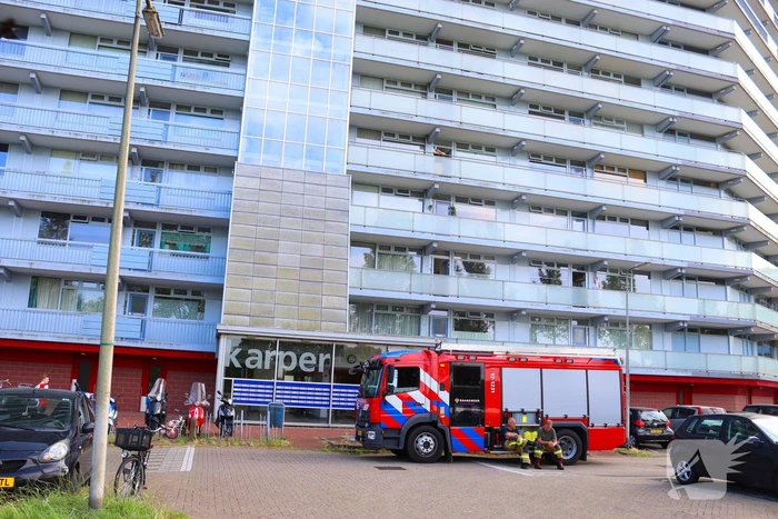 Opnieuw mensen uit lift gehaald, flatbewoners zijn tientallen storingen zat