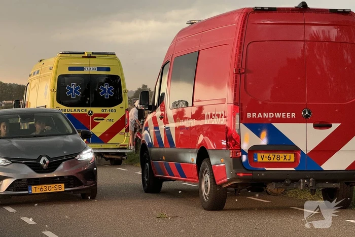 Persoon valt van fiets door wind