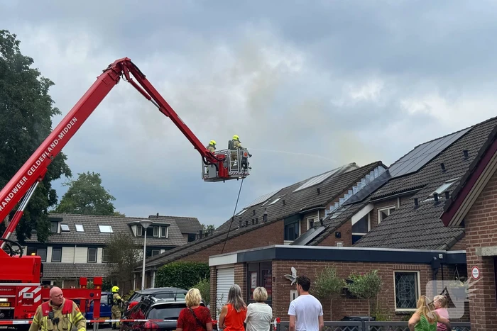 Veel rook bij brand in woning