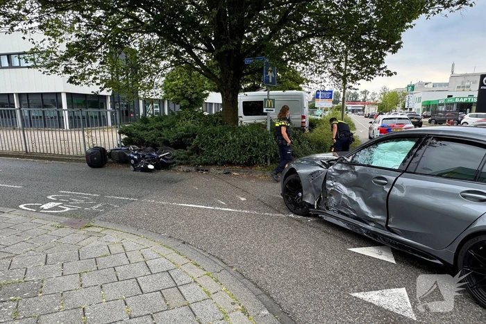 Motorrijder gewond na ongeval met personenauto