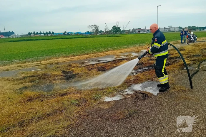 Aantal meters berm in brand