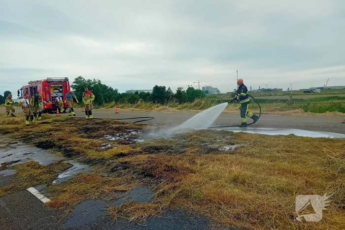 Aantal meters berm in brand