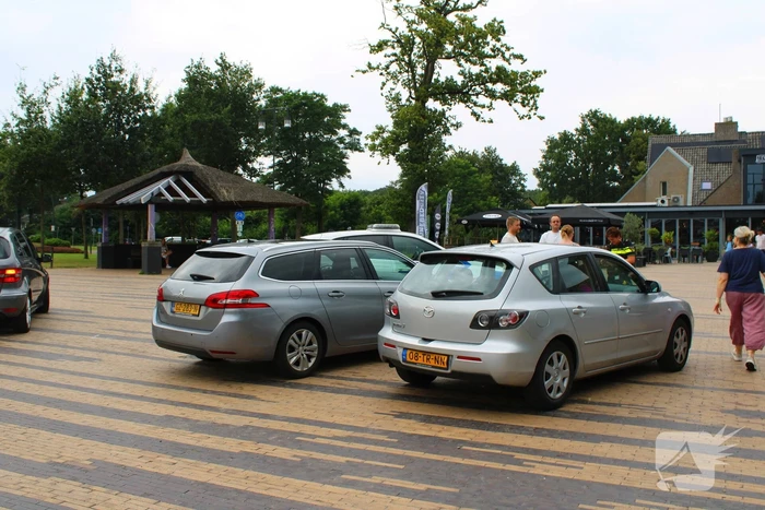 Drie voertuigen betrokken bij kop-staartbotsing
