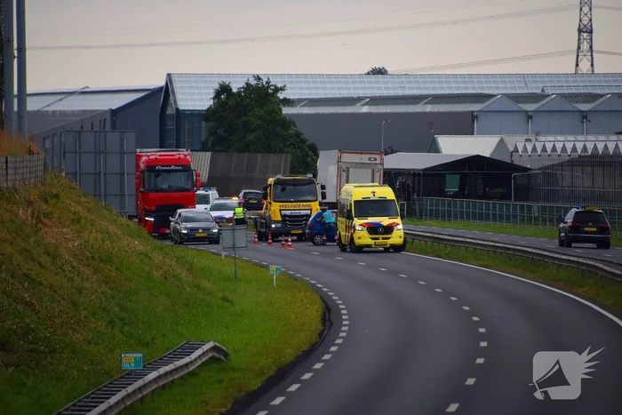 Rijstrook afgesloten na ongeval