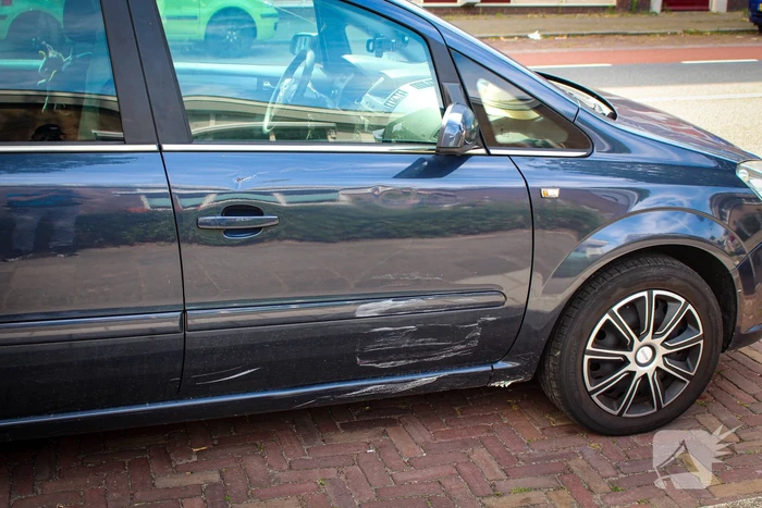 Scooterrijder gewond bij aanrijding met personenauto