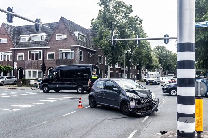 Veel schade bij ongeval op kruising