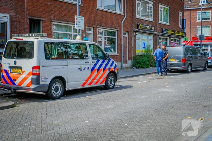 Team Parate Eenheid doet inval in woning