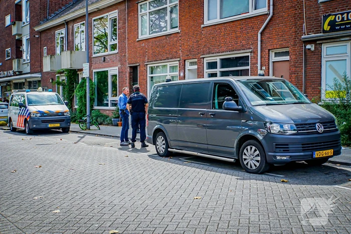Team Parate Eenheid doet inval in woning