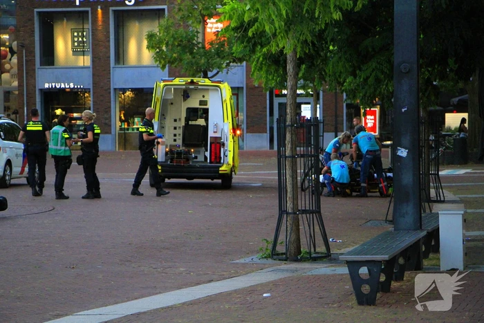 Politie schiet op verdachte bij steekincident