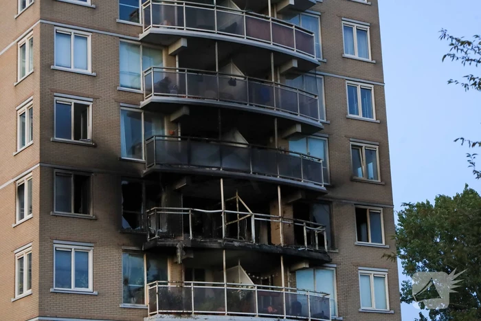 Grote schade na uitslaande brand in flatwoning