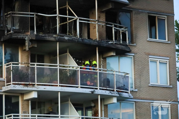 Grote schade na uitslaande brand in flatwoning