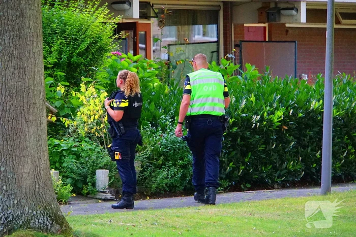 Politie valt woning binnen na schietpartij, verdachte aangehouden