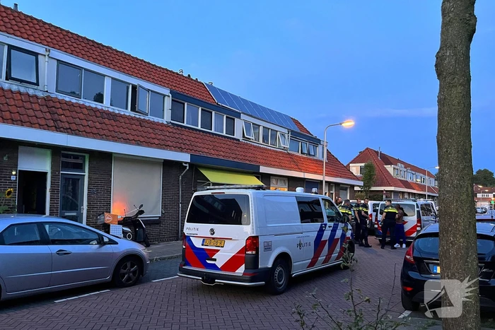Aanhouding en gewonde na vechtpartij, messen gevonden in woning