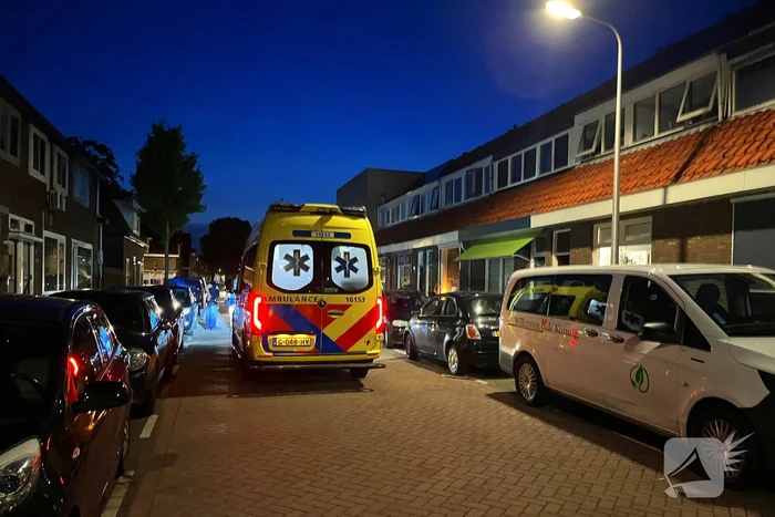 Aanhouding en gewonde na vechtpartij, messen gevonden in woning
