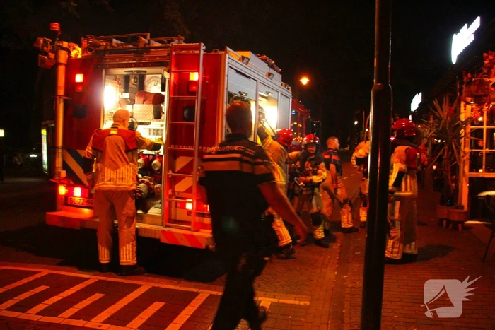 Restaurant ontruimd, brand snel onder controle