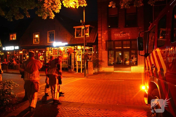 Restaurant ontruimd, brand snel onder controle