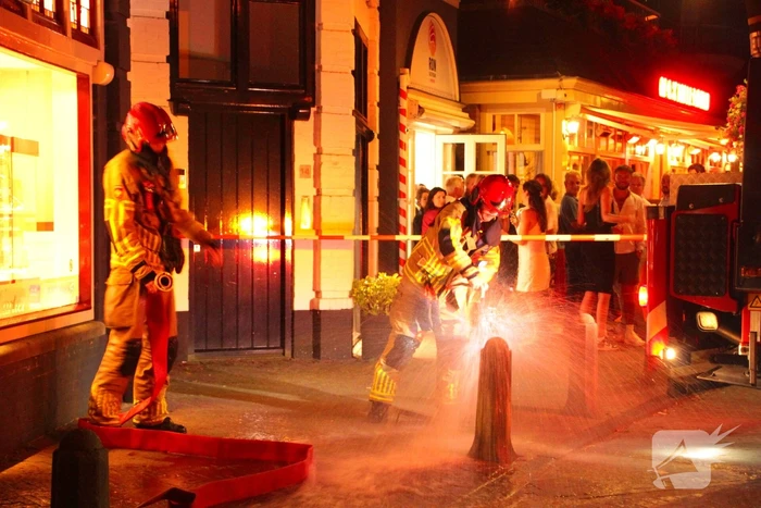 Restaurant ontruimd, brand snel onder controle