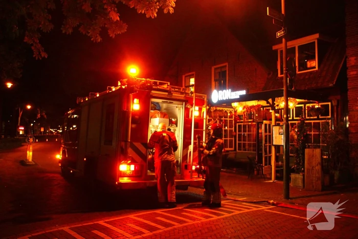 Restaurant ontruimd, brand snel onder controle