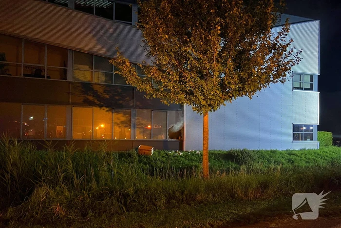 Mistgenerator na inbraak zorgt voor brandweer inzet