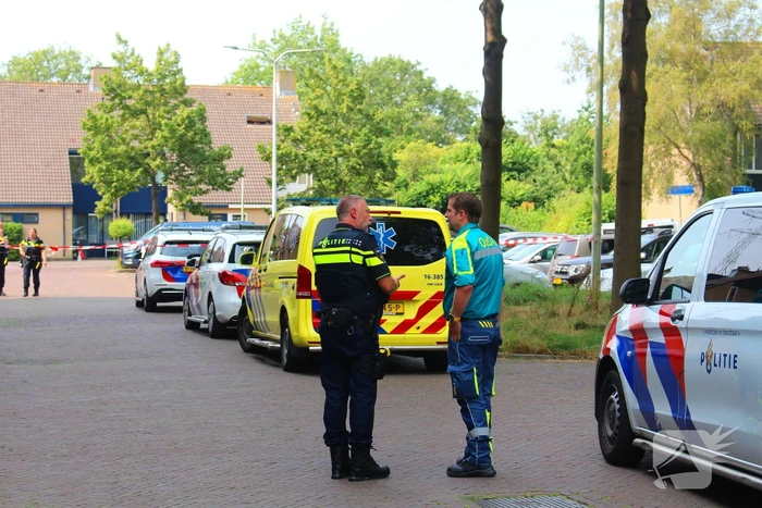 Traumateam ingezet voor incident bij flatgebouw