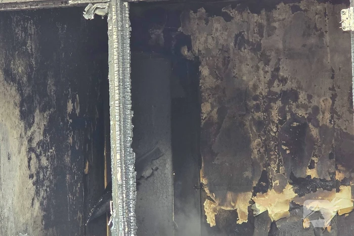 Vier gewonden bij uitslaande woningbrand, vrouw ernstig verbrand