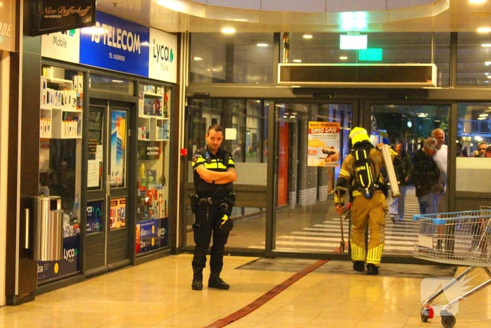 Omstanders bellen brandweer voor rookontwikkeling uit bakkerij