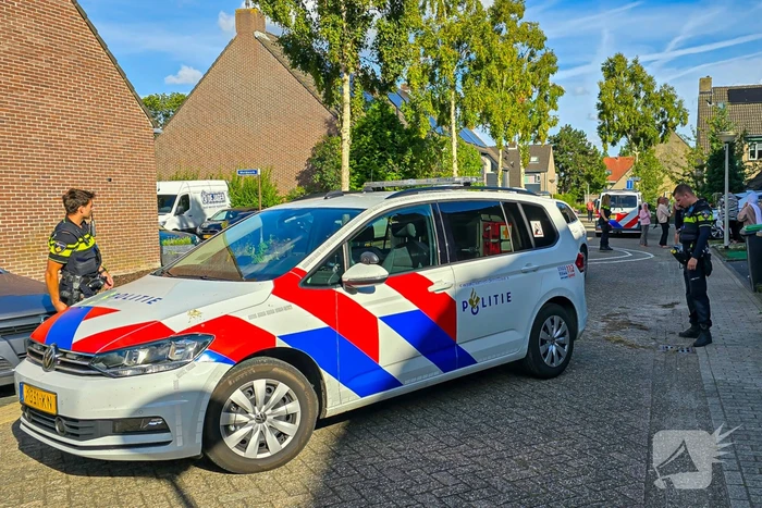 Twee aanhoudingen en mes aangetroffen na achtervolging
