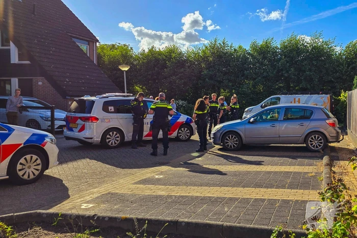 Twee aanhoudingen en mes aangetroffen na achtervolging