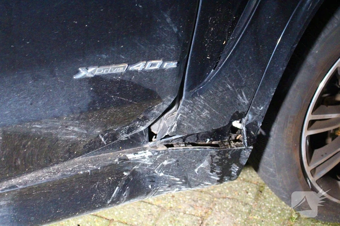 Motorrijder zonder rijbewijs botst tegen personenauto