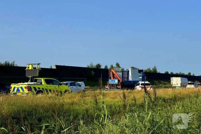 Drie auto's betrokken bij aanrijding op snelweg