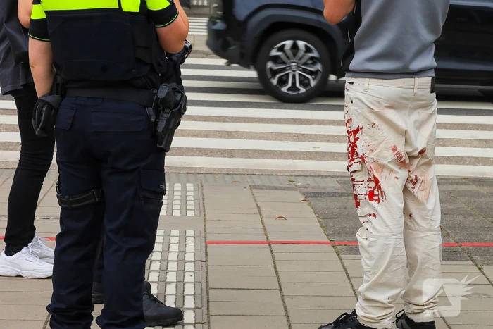 Persoon gewond na mogelijk steekincident