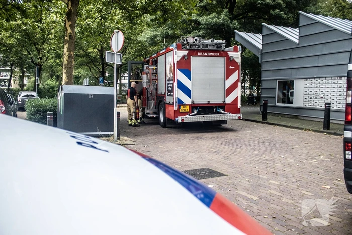 Brandende stoel op balkon veroorzaakt brandweerinzet