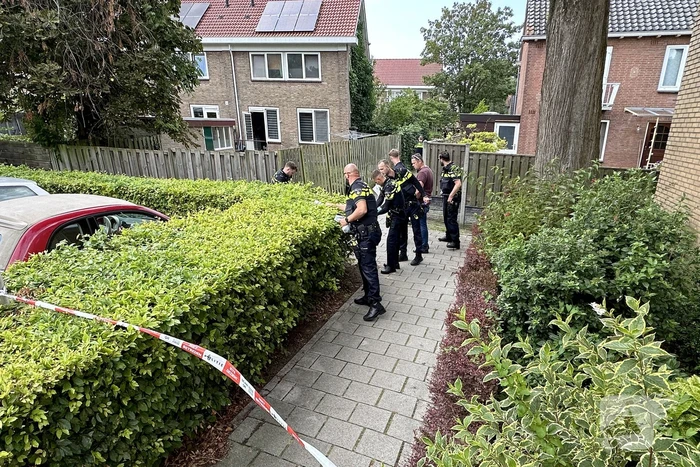 Persoon gewond bij steekpartij in woonwijk