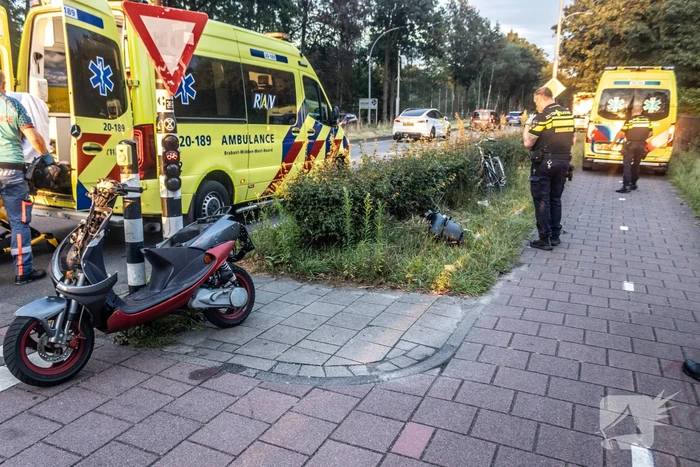 Gewonden na ongeval tussen scooter en fietser