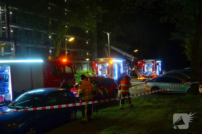 Gewonde bij grote uitslaande flatbrand