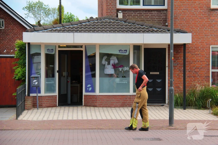 Straat afgesloten wegens gaslucht bij ketel